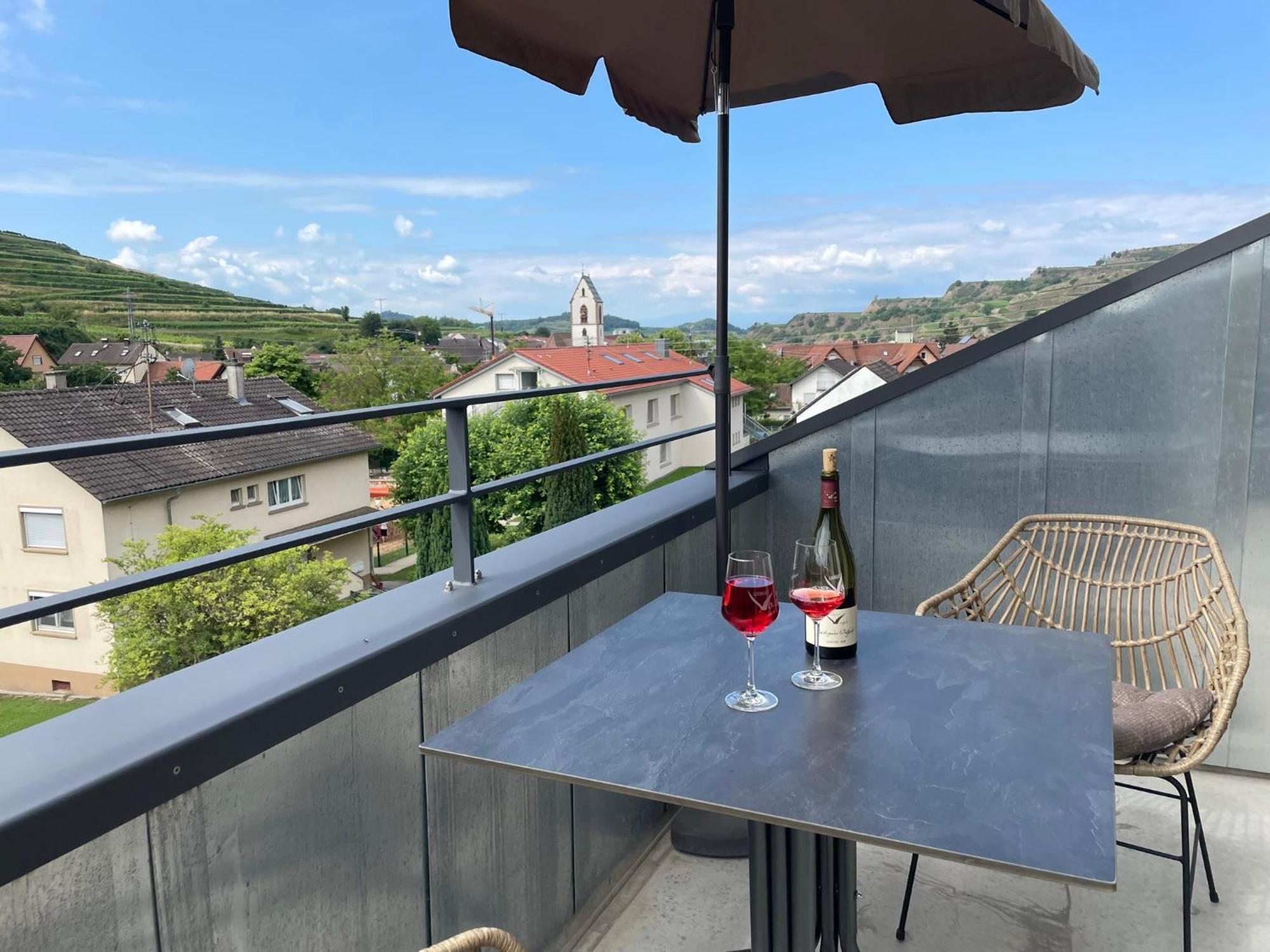 Weingut & Strausswirtschaft Vogel Lägenhet Vogtsburg Exteriör bild